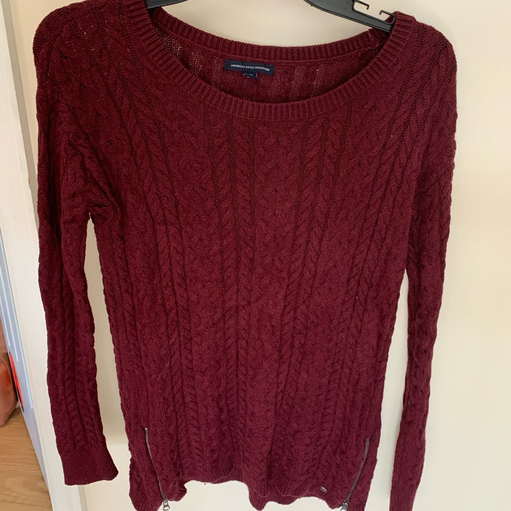 American eagle sweater